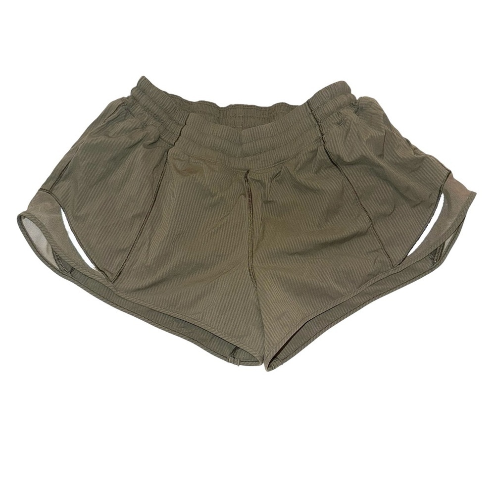 Lululemon Hotty Hot 2.5” Inseam Short Sz 10 Olive Green Orig $58 - Picture 3 of 8